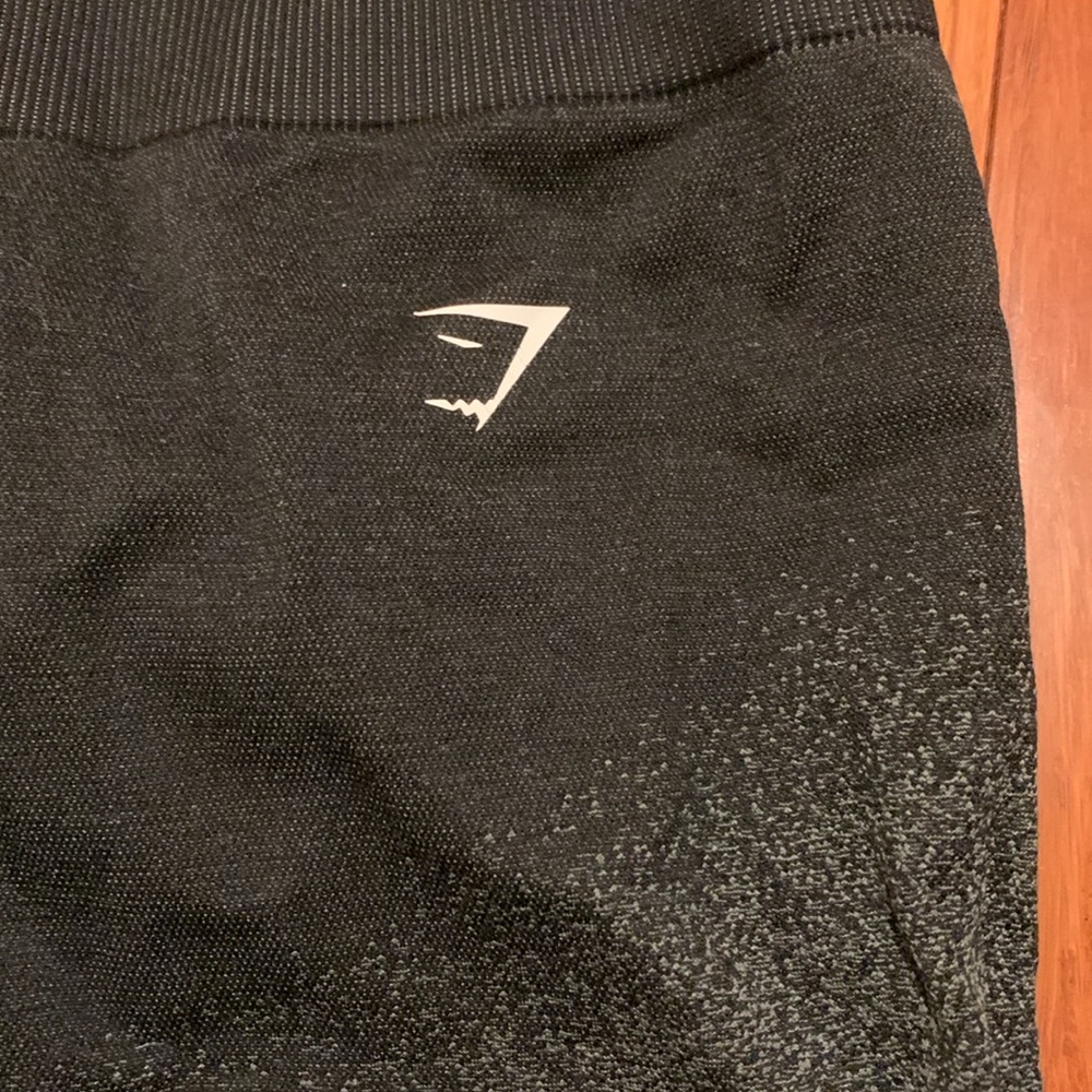 Shorts - Picture 2 of 3